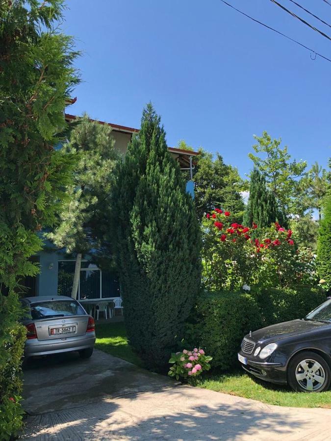 Villa Deni